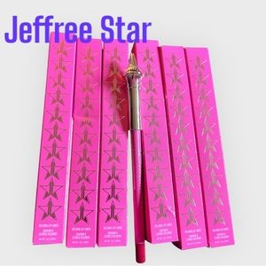 Jeffree Star Velour Lip Liner